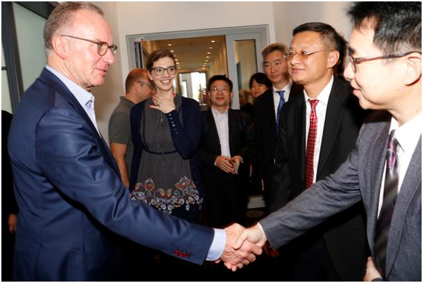 鲁梅尼格效力哪个俱乐部,鲁梅尼格拜仁最好的中场