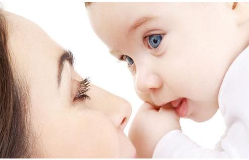 哺乳期孩子生病妈妈吃药起作用吗,哺乳期妈妈生病期间可以喂奶粉吗