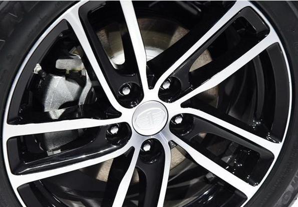 最新奔腾汽车suv,奔腾x40动力够用吗