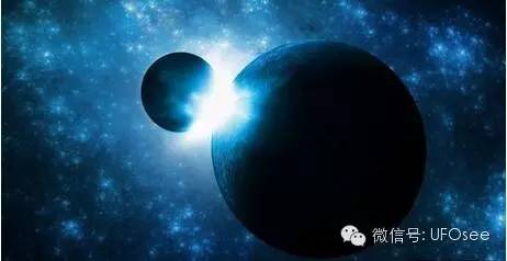 月球表面出现神秘黑洞,月球是否真的像传闻一样是外星人