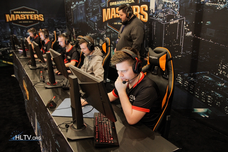 卓威新品谍照：ZOWIECELERITASⅡ电竞机械键盘