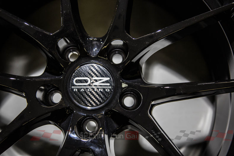 16寸经典五幅刀锋轮毂,五幅oz轮毂