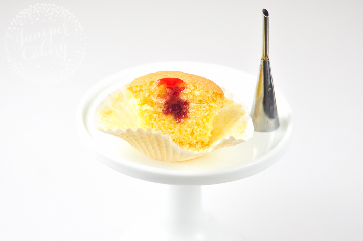 怎么在纸杯蛋糕里加馅,纸杯蛋糕怎么注入奶油