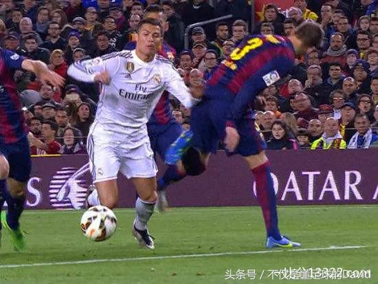 假摔在足球规则里算什么,假摔足球有什么用