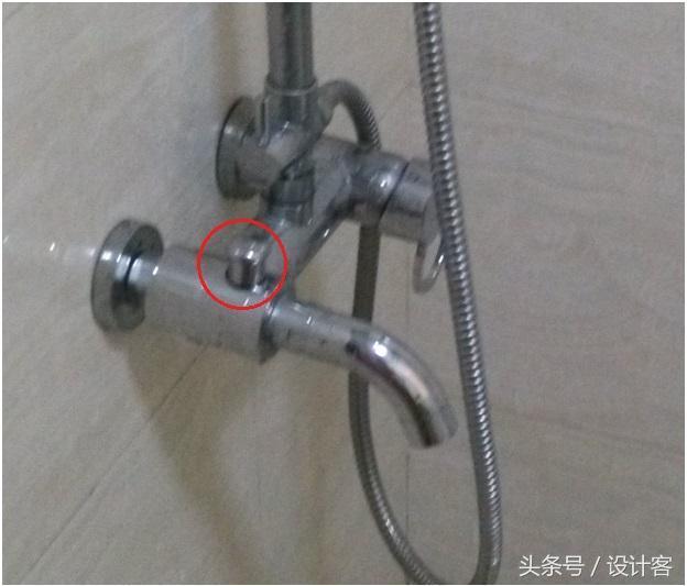 家里的花洒总是漏水,家里花洒出水小怎么办