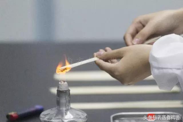 橡胶面条鉴别方法,橡胶面条是正品吗