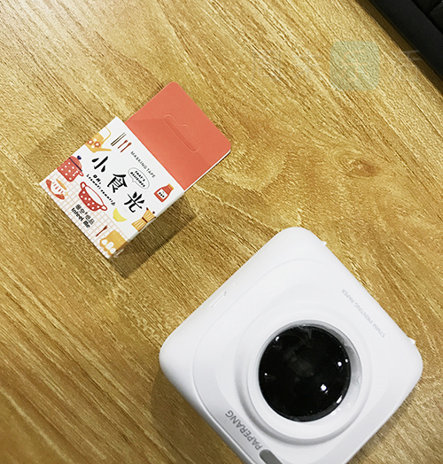 「小确幸研究所」这有一个假的拍立得！