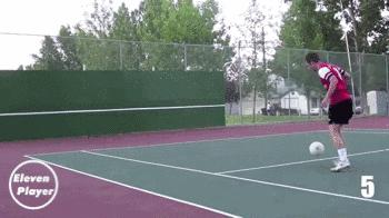 足球爱好者福利：十种练习射门的踢墙方法