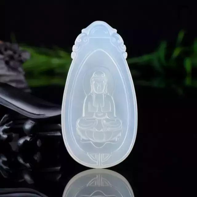 现在黄龙玉手镯的价格是多少,黄龙玉手镯便宜