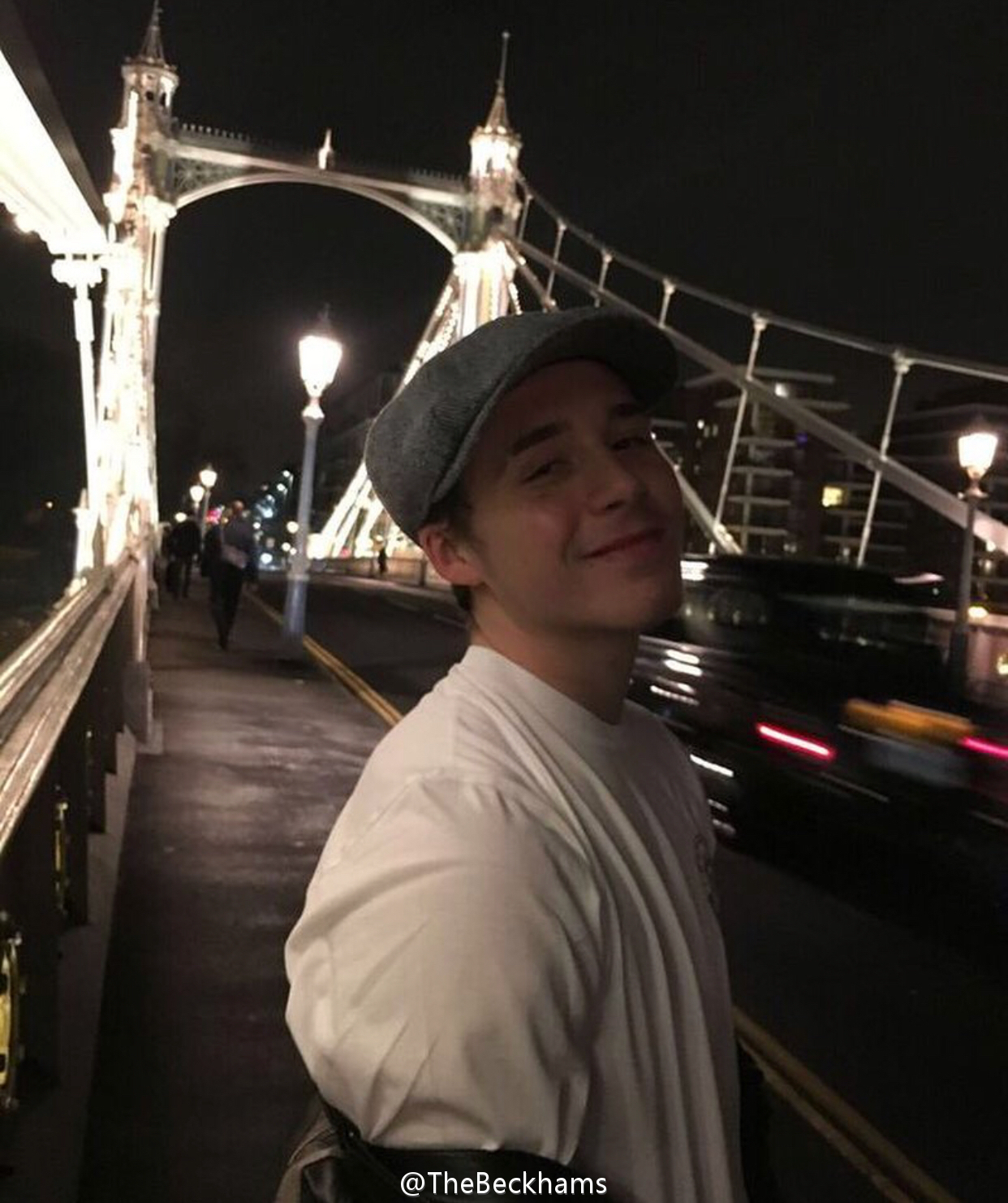 贝克汉姆哪个儿子帅,贝克汉姆三个儿子谁最宠小七