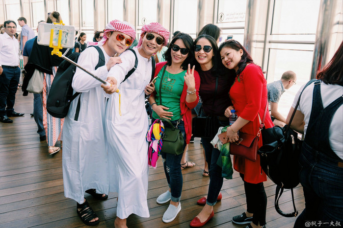 迪拜真的全是豪车吗,迪拜真的像网上传的那样吗