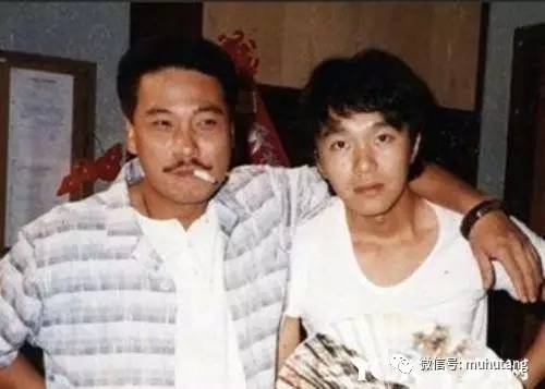 周星驰成名前与吴孟达的故事,周星驰和吴孟达谁更厉害