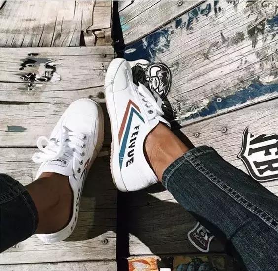 山寨回力鞋杨幂穿,杨幂回力鞋有木有字母