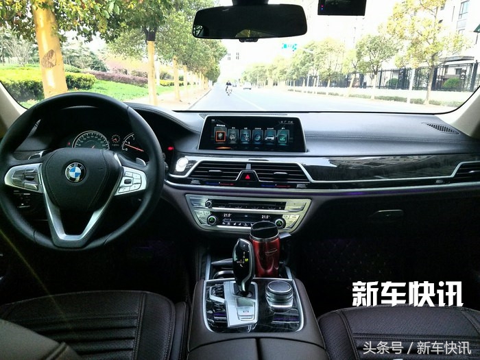 谁说只能开宝马坐奔驰？宝马740一万公里用车感受，宝马也不差