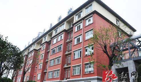 长郡系环境最好的初中,长郡系的中学在长沙排名是多少