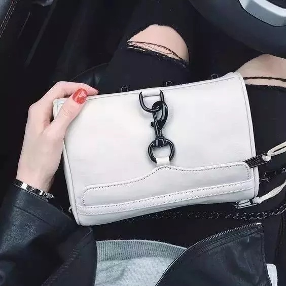 平价初入职场包包推荐 (初入职场通勤大牌包推荐)