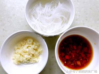 烤扇贝粉丝蒜蓉做法视频,蒜蓉粉丝烤扇贝菜谱简单又漂亮