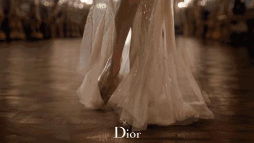 经典高跟鞋平价品牌,性价比高高跟鞋