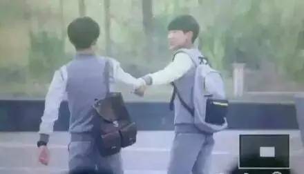 白敬亭吻戏王嘉尔,萧敬腾白敬亭王嘉尔三人关系