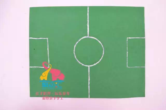 玩过手动的桌上足球,还没玩过用嘴吹的