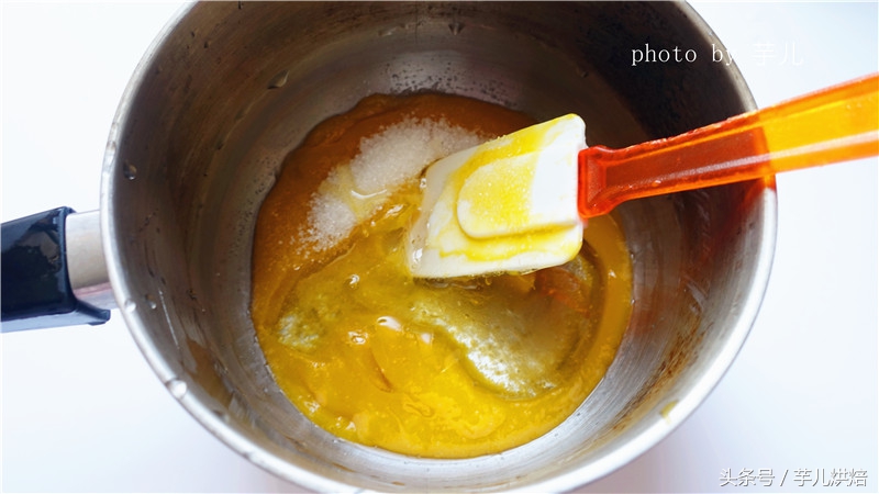 芒果慕斯星空淋面,芒果葡萄淋面慕斯蛋糕做法