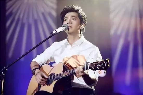 大长腿、六块腹肌，《人民的名义》中大叔居然都是跑步达人