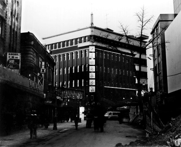 循着时间的绳索｜老大连的繁华商业带