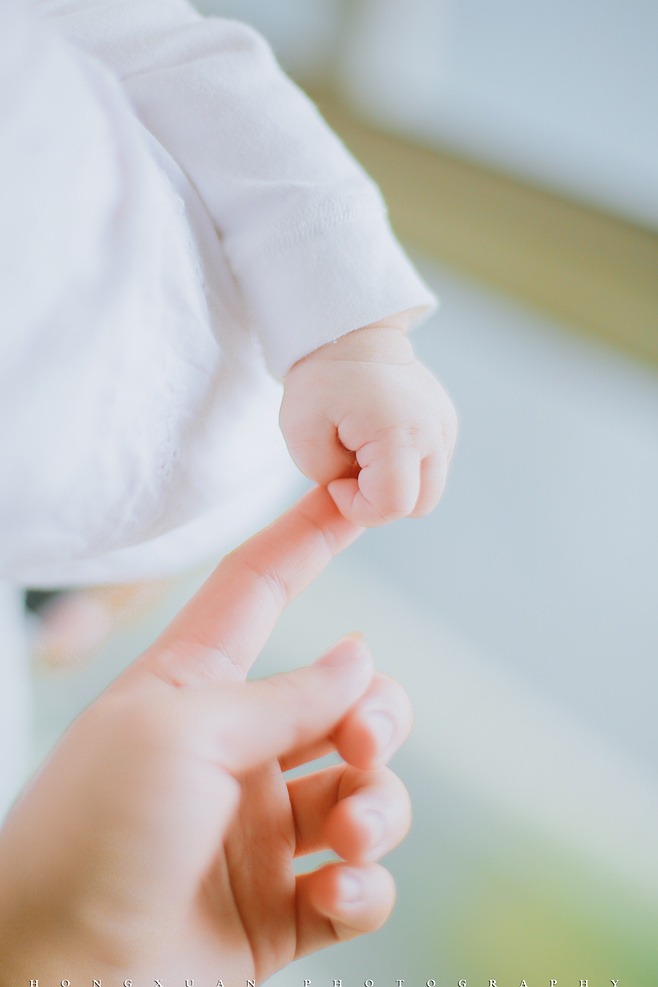 宝宝照瞬间抓拍花絮,10个视频宝宝萌照合集