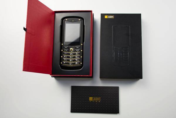 agm手机使用真实感受,agmh2三防手机暴力测试看着真舒服