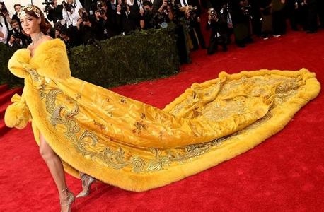 彪马smash platform蕾哈娜 (蕾哈娜彪马鞋男生能穿吗)