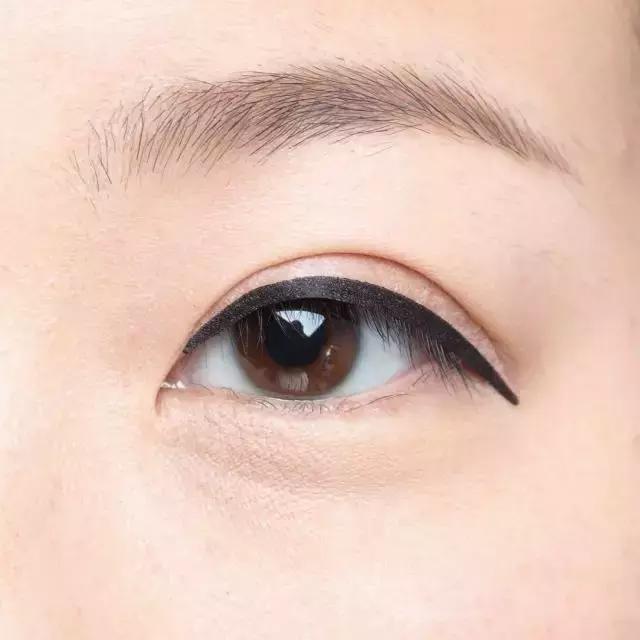 手残要怎么画眼线,手残到底怎么画眼线