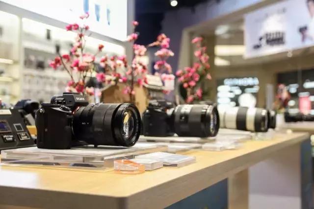 直男会炸！成都这家黑科技满满的体验店，男生进来了就不想出去！