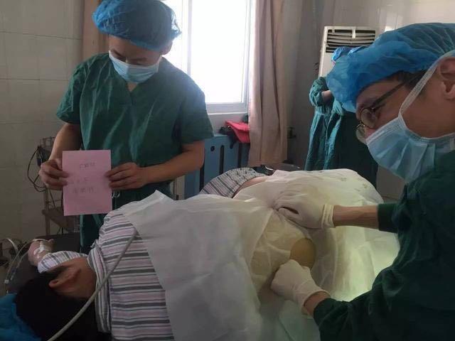 剖腹产是怎么剖的科普,剖腹产孕妇亲身经历