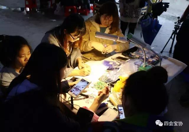 翡翠玉石直播卖货,直播翡翠玉石哪个平台好