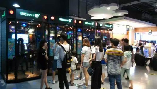 百度赞成回国创业；京东五星配送新规；乐视失去左膀右臂；