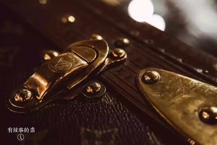 lv古董旅行箱,古董lv旅行箱