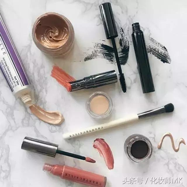 大牌护肤品到底值不值得入,这6样护肤品没必要买贵的