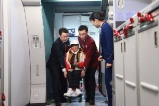 病人坐飞机申请轮椅,申请轮椅去哪里申请