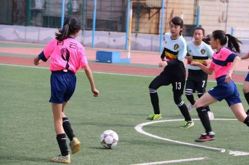 让每个爱足球的孩子开心快乐成长,让孩子接受艺术熏陶