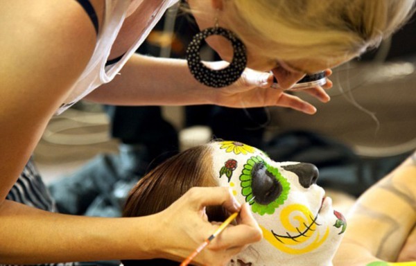 艺术家用自然物制作的作品图片,艺术家用自然的图案变成图谱