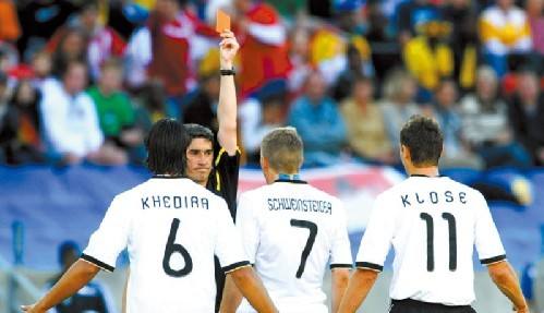 足球世界杯2018视频助理裁判,足球世界杯裁判视频回放