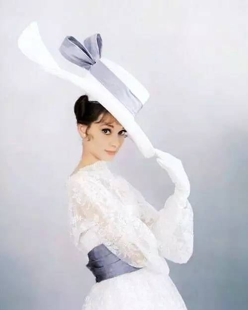 12月去摩洛哥穿衣搭配,摩洛哥情侣穿搭