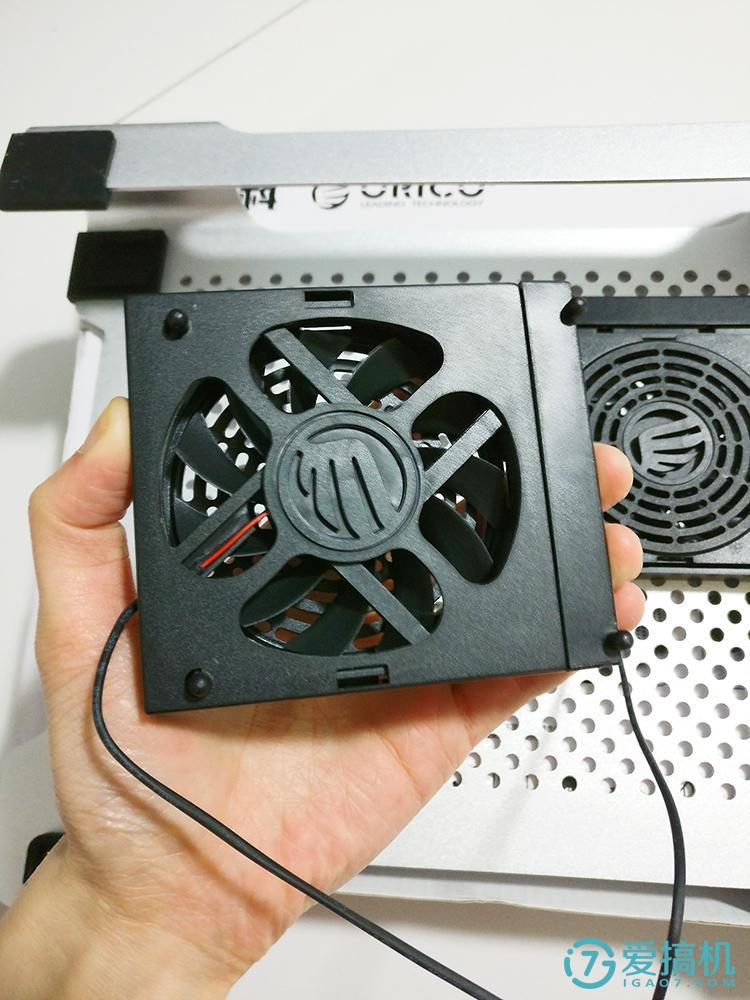驱走闷热，给你的PC“冲个凉”！——ORICO全铝DIY双风扇笔记本散热垫体验
