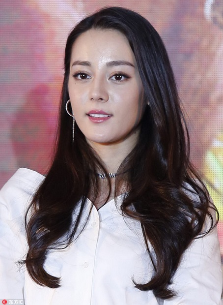 亲密瞬间担心底妆太粗糙？胖迪教你打造细腻丝缎肌