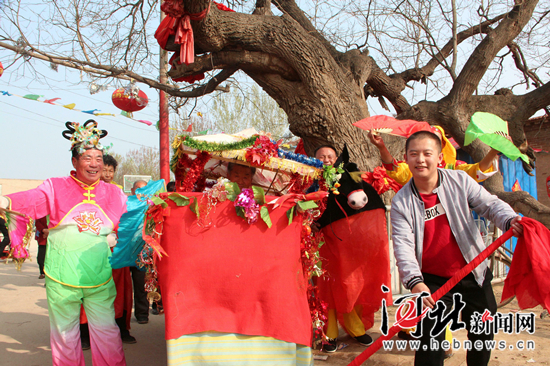 大学生村官谢天：为美丽乡村添上文化味