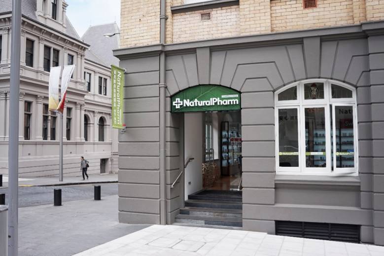 出国旅游必买店铺有哪些,出国旅游好物推荐平价