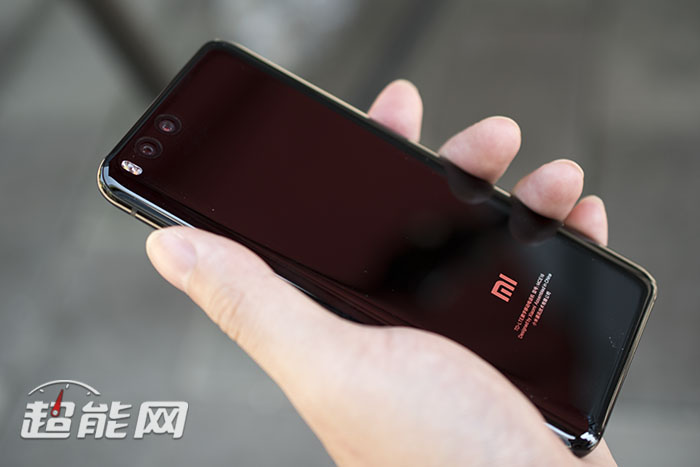 小米6真机体验后评测2499元,成色完美的小米6