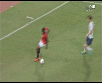 足球十大搞笑进球动图,最经典搞笑中超足球gif