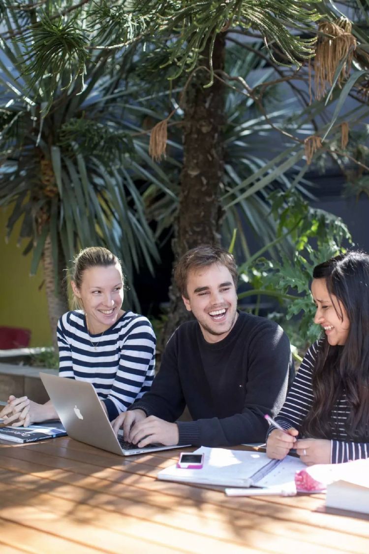 澳洲最好找工作的地方,在澳洲找工作的最快方法