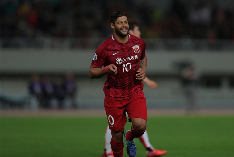 胡尔克十佳球,胡尔克足球运动员